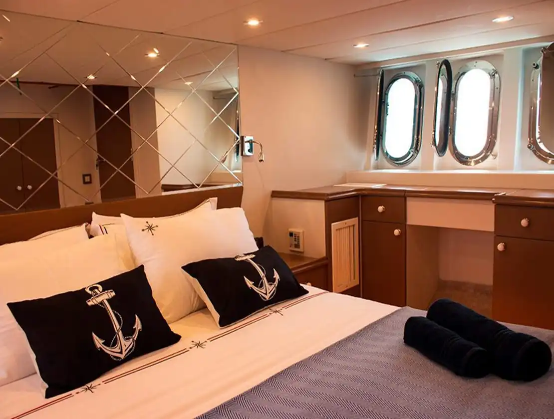 Antalya Yacht Rental 19m Custom 62